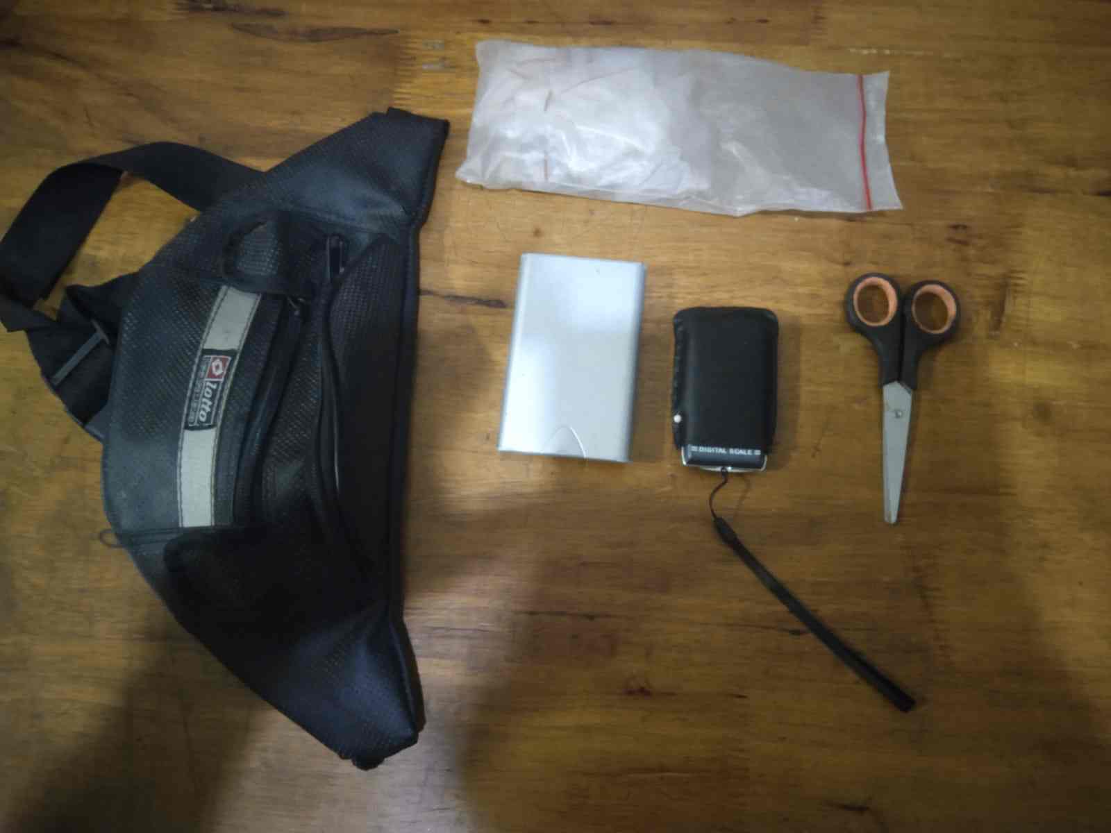 Tersangka Bersama BB 8,80 Gram Shabu Diamankan Personel Sat Narkoba Polres Simalungun Tersangka Bersama BB 8,80 Gram Shabu Diamankan Personel Sat Narkoba Polres Simalungun