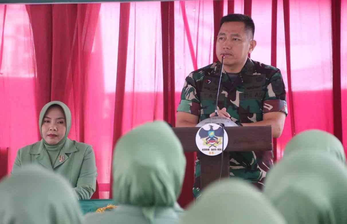 Kunker di Koramil TBS, Dandim 0410/KBL Tekankan Netralitas TNI dan Bijak Bermedsos Kunker di Koramil TBS, Dandim 0410/KBL Tekankan Netralitas TNI dan Bijak Bermedsos