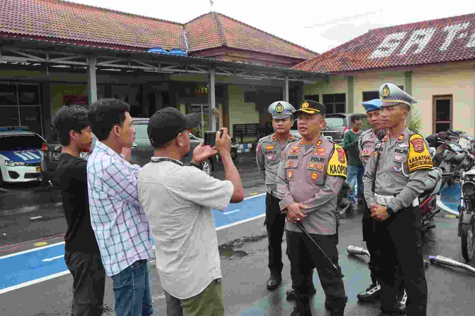 KAPOLRES, Penertiban Knalpot Brong Tertuang pada UU Nomor 22 Tahun 2009 KAPOLRES, Penertiban Knalpot Brong Tertuang pada UU Nomor 22 Tahun 2009