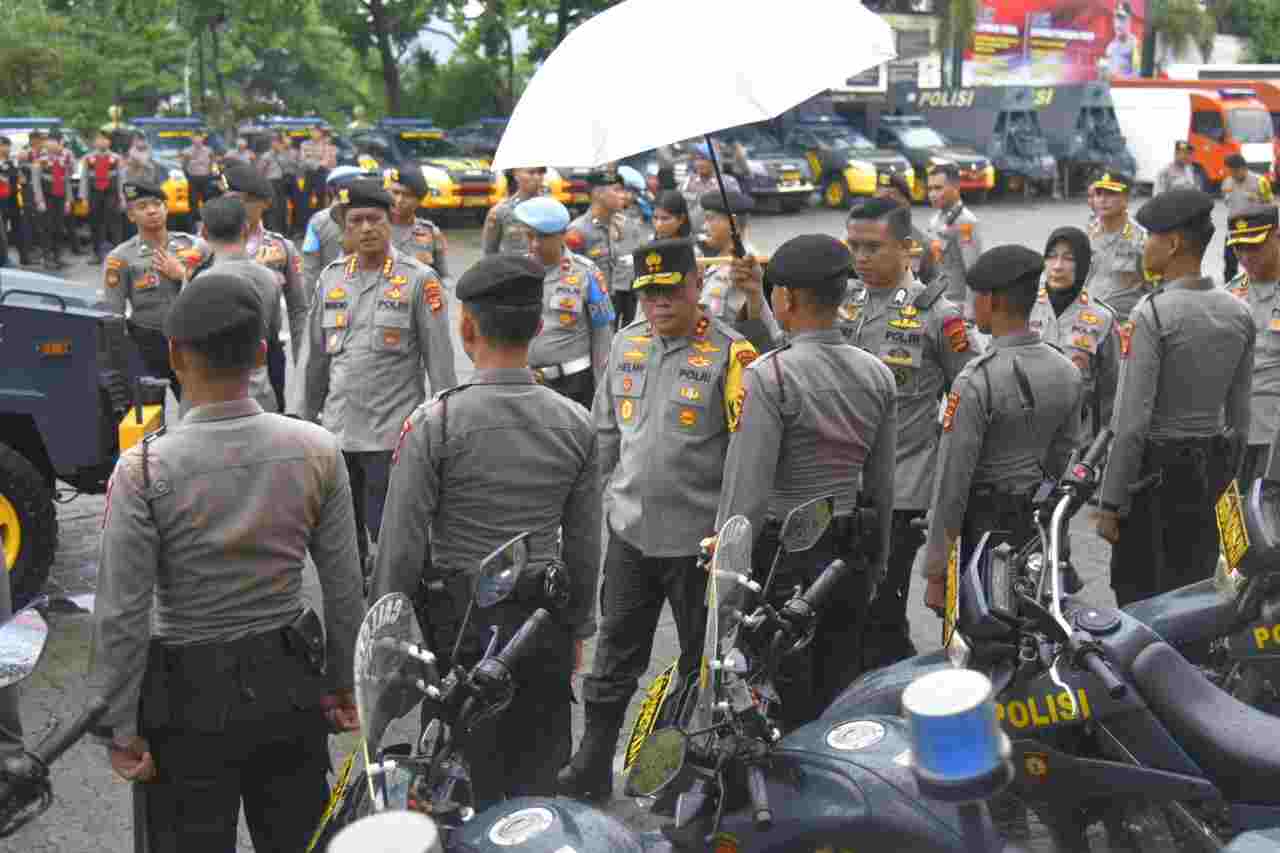 Pastikan Pengamanan Pemilu 2024 Berjalan Lancar, Kapolda Lampung Cek Randis Pastikan Pengamanan Pemilu 2024 Berjalan Lancar, Kapolda Lampung Cek Randis