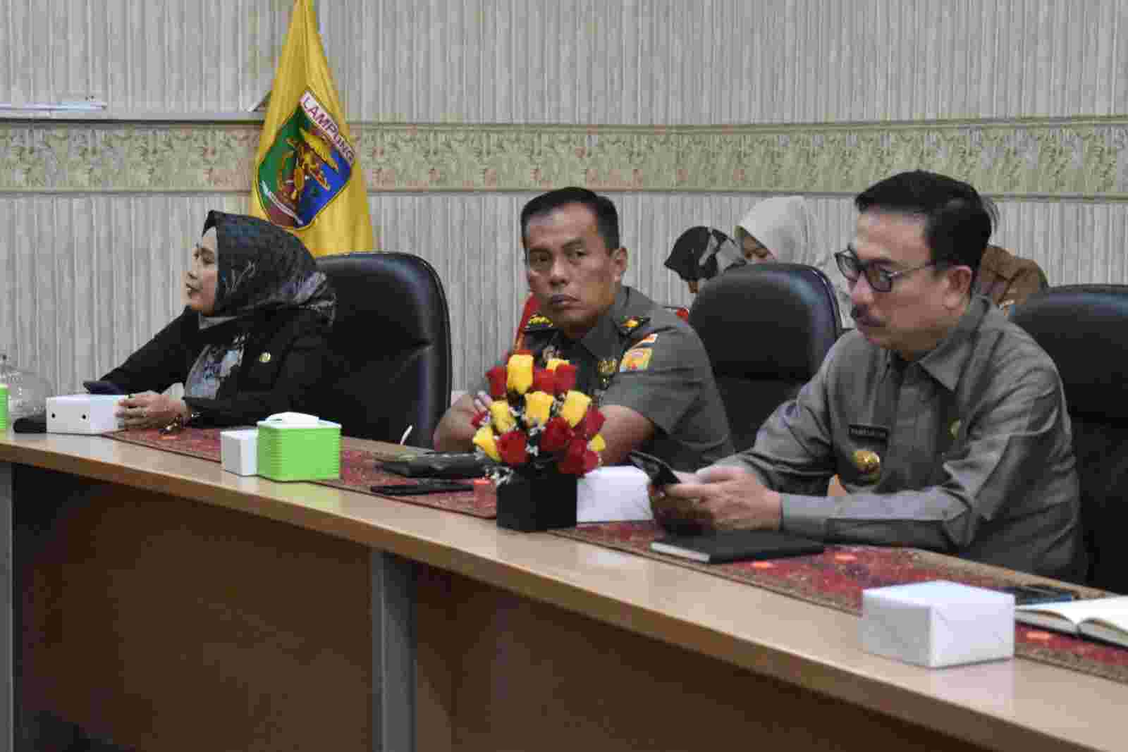 Kasrem 043/Gatam Ikuti Rapat Koordinasi Pengendalian Inflasi di Daerah Kasrem 043/Gatam Ikuti Rapat Koordinasi Pengendalian Inflasi di Daerah