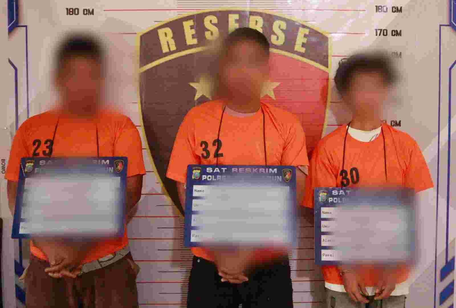 Operasi Senyap Jatanras Berhasil Tangkap Sindikat Pencuri Spesialis Congkel Pintu Rumah Operasi Senyap Jatanras Berhasil Tangkap Sindikat Pencuri Spesialis Congkel Pintu Rumah