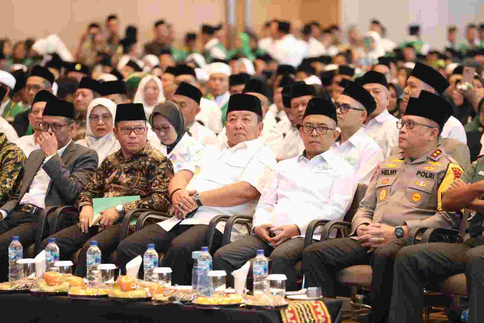 Gubernur Arinal Hadiri Pelantikan PWNU dan Peluncuran Gerakan Keluarga Maslahat NU Gubernur Arinal Hadiri Pelantikan PWNU dan Peluncuran Gerakan Keluarga Maslahat NU