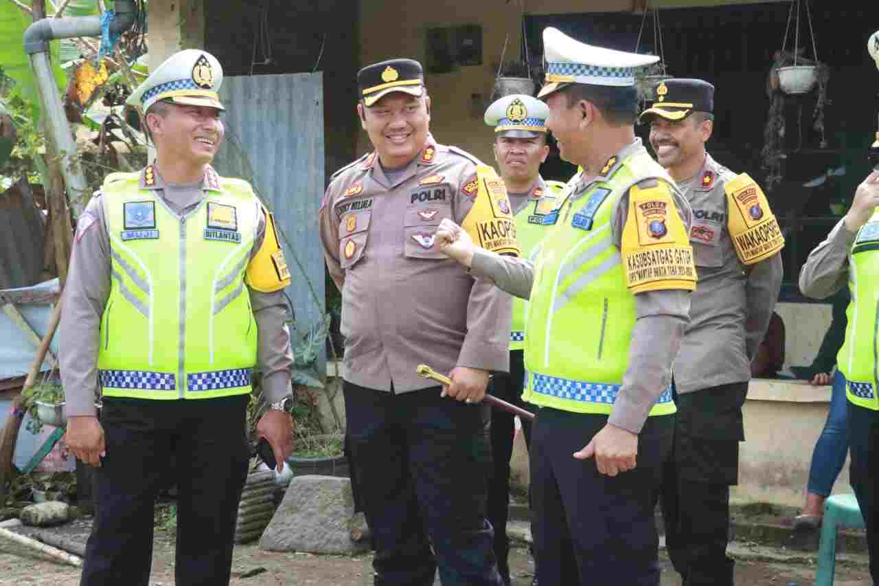 Dirlantas Polda Sumut Olah TKP Kecelakaan Fatal Dengan Sistem Analisis Kecelakaan Canggih TAA Dirlantas Polda Sumut Olah TKP Kecelakaan Fatal Dengan Sistem Analisis Kecelakaan Canggih TAA