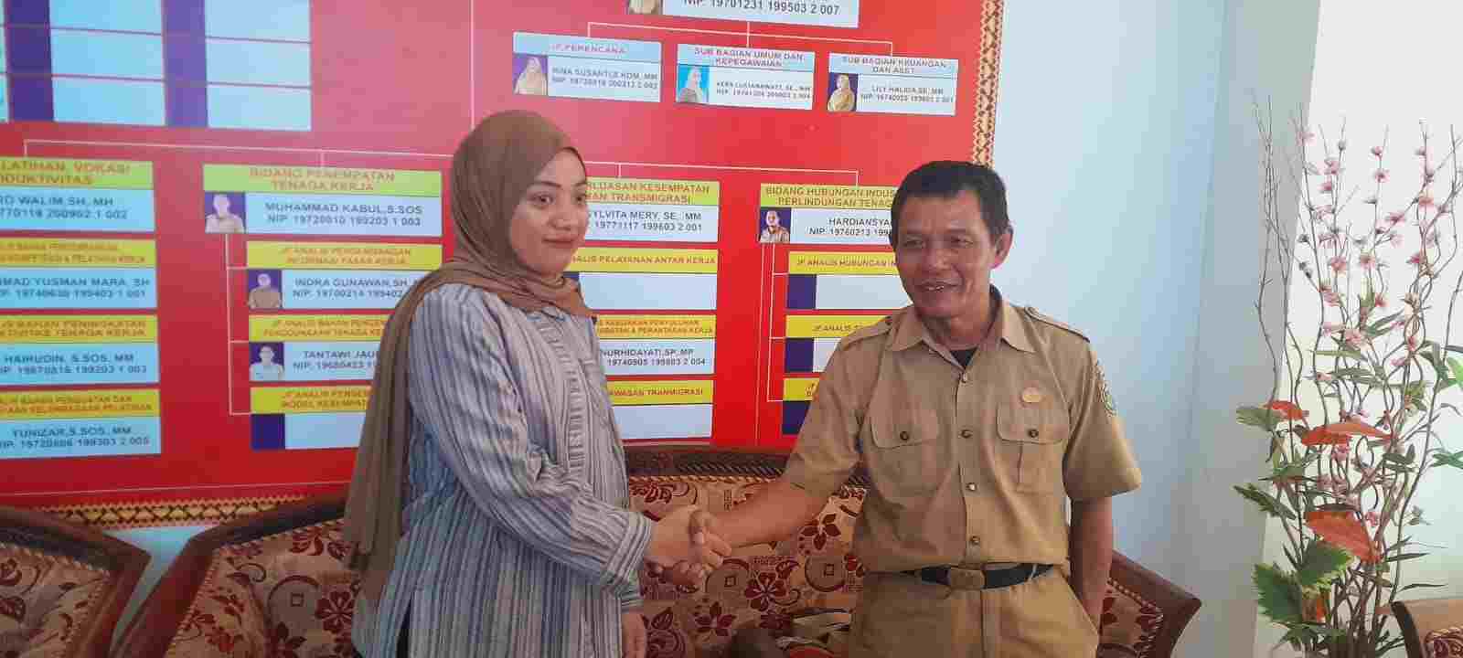 Akui Khilaf, Ketua RT 022 Gulak Galik Berdamai Dengan Pihak Wartawan Radar Akui Khilaf, Ketua RT 022 Gulak Galik Berdamai Dengan Pihak Wartawan Radar