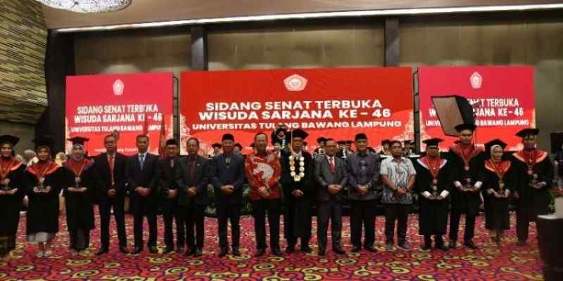 Mingrum Gumay Hadiri Sidang Senat Terbuka Wisuda Ke-46 UTB Mingrum Gumay Hadiri Sidang Senat Terbuka Wisuda Ke-46 UTB