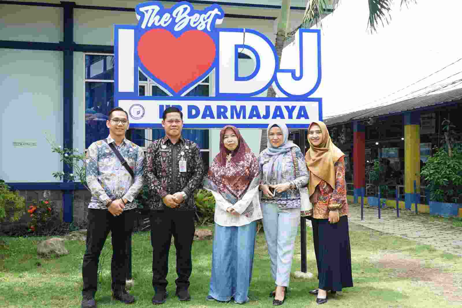 Kunjungan ke IIB Darmajaya, HKI Kemenkumham Lampung akan Jalin Kerjasama Kunjungan ke IIB Darmajaya, HKI Kemenkumham Lampung akan Jalin Kerjasama