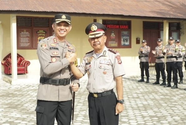 Kabag Ren Polres Pesisir Barat Raih Kenaikan Pangkat Pengabdian Kabag Ren Polres Pesisir Barat Raih Kenaikan Pangkat Pengabdian