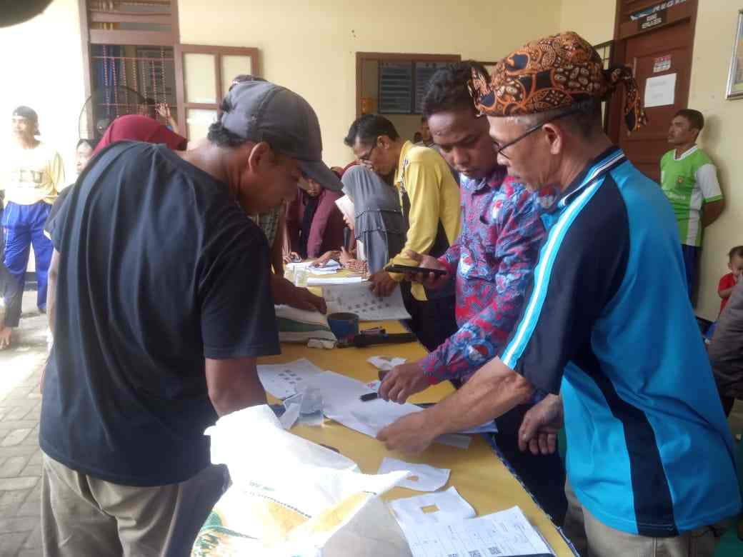 1.148 KPM Desa Cipadang Dapat Bantuan Beras Pangan 1.148 KPM Desa Cipadang Dapat Bantuan Beras Pangan