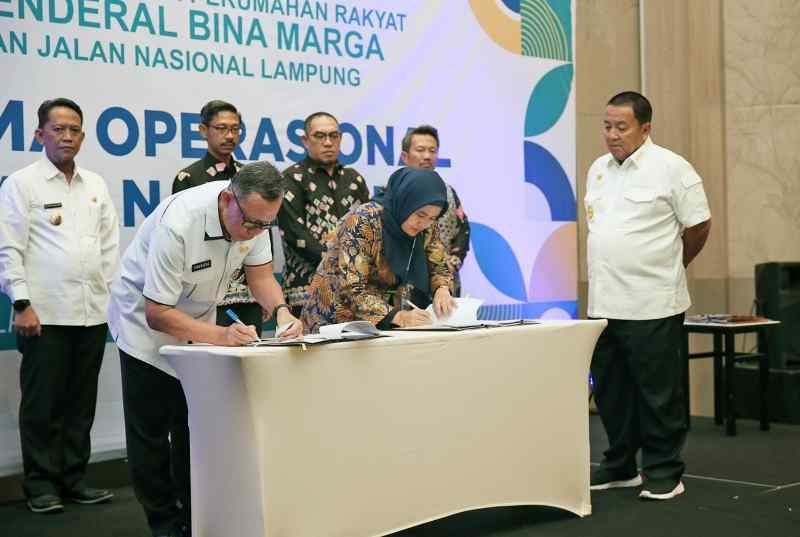 Gubernur Arinal Hadiri Penandatanganan Berita Acara Serah Terima Operasional Paket IJD TA 2023 Gubernur Arinal Hadiri Penandatanganan Berita Acara Serah Terima Operasional Paket IJD TA 2023