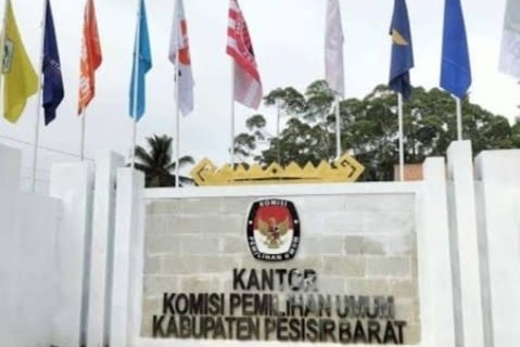 Keseluruhan Anggaran Yang Dikelola KPPS Selama Dua Hari Rp. 4.364.000 Keseluruhan Anggaran Yang Dikelola KPPS Selama Dua Hari Rp. 4.364.000