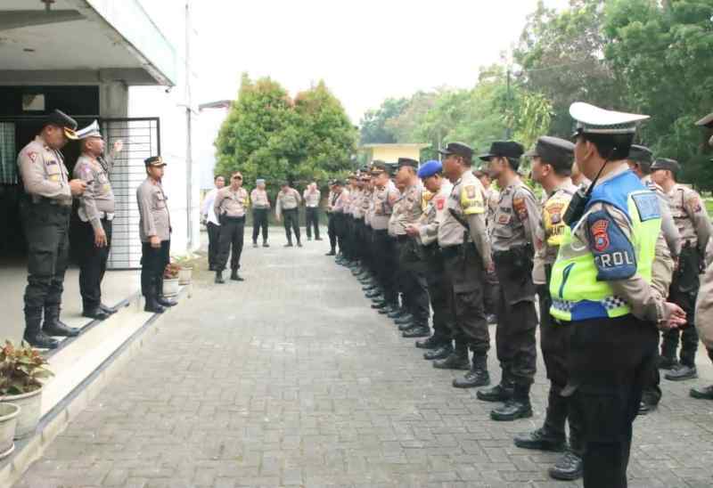 Sebanyak 261 Personel Polres Sergai Siap Amankan 1652 TPS di Pemilu 2024 Sebanyak 261 Personel Polres Sergai Siap Amankan 1652 TPS di Pemilu 2024