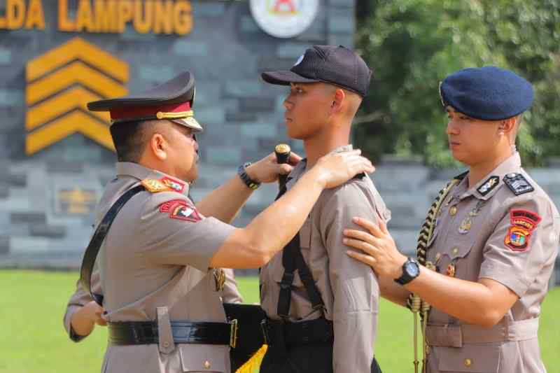 Kapolda Lampung Resmi Buka Diktuk Bintara Polri Gelombang I Tahun 2024 Kapolda Lampung Resmi Buka Diktuk Bintara Polri Gelombang I Tahun 2024