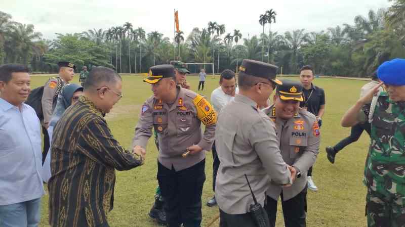 Kapolres Dampingi Rombongan Kapolda Bersama Forkopimda Sumut Lakukan Monitoring Pemilu 2024 Kapolres Dampingi Rombongan Kapolda Bersama Forkopimda Sumut Lakukan Monitoring Pemilu 2024