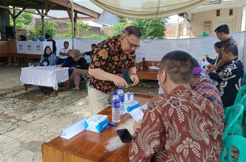 Alzier Nyoblos di Langkapura Bandarlampung Alzier Nyoblos di Langkapura Bandarlampung