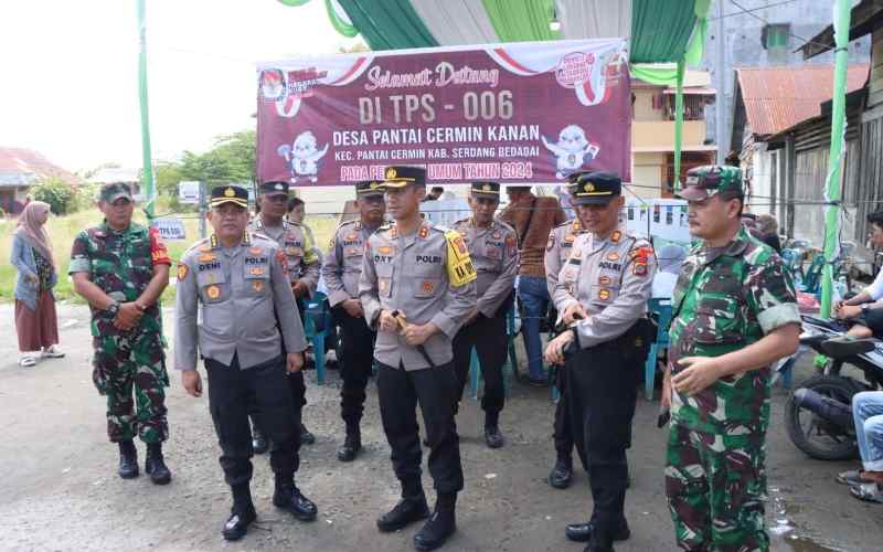 Kapolres AKBP Oxy Dampingi Tim Asistensi Mabes Polri dan Polda Sumut Pantau Langsung Proses Pemilu Kapolres AKBP Oxy Dampingi Tim Asistensi Mabes Polri dan Polda Sumut Pantau Langsung Proses Pemilu