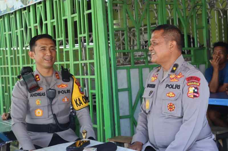 Dampingi Tim Pamatwil Mabes Polri Kapolres AKBP Andreas Tinjau Pemilu 2024 di Tebing Tinggi Dampingi Tim Pamatwil Mabes Polri Kapolres AKBP Andreas Tinjau Pemilu 2024 di Tebing Tinggi