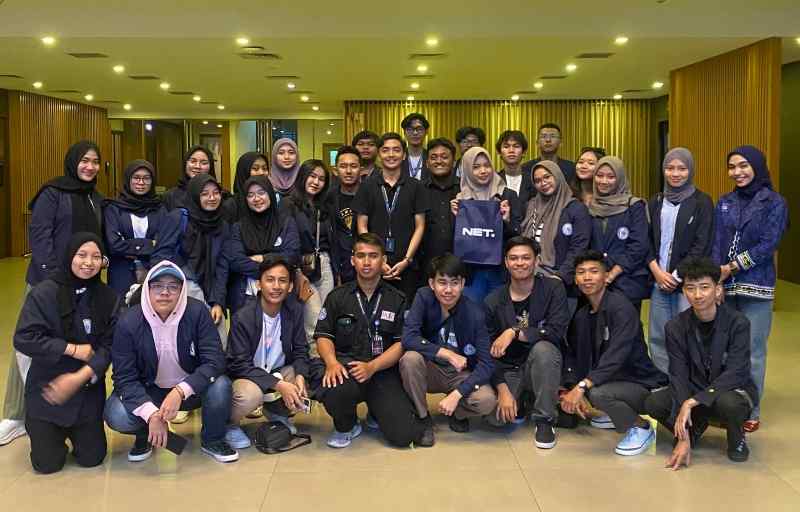 Mampir Net TV, Rombongan Mahasiswa Darmajaya Lihat SitKom “Main Hakim Sendiri” Mampir Net TV, Rombongan Mahasiswa Darmajaya Lihat SitKom “Main Hakim Sendiri”