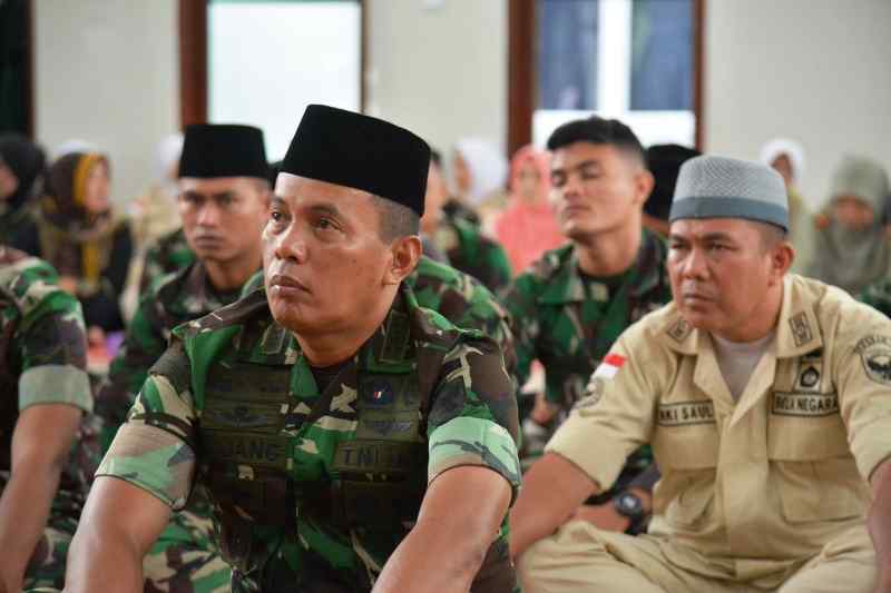 Brigjen TNI Iwan Ma’ruf Zainudin Ajak Keluarga Besar Untuk Mengenal Lebih Dekat Nabi Muhammad SAW Brigjen TNI Iwan Ma’ruf Zainudin Ajak Keluarga Besar Untuk Mengenal Lebih Dekat Nabi Muhammad SAW