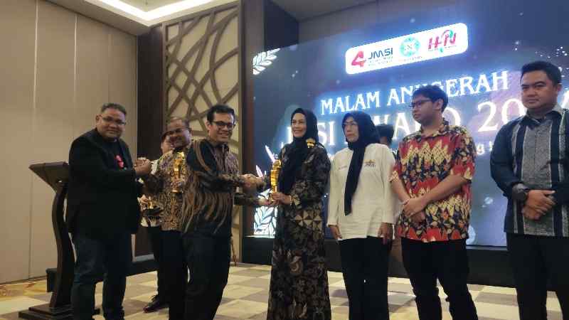 Polda Lampung Raih JMSI Award 2024 Polda Lampung Raih JMSI Award 2024