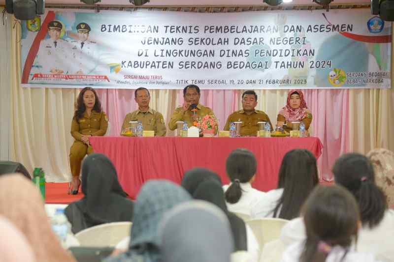 Bupati Sergai: Mewujudkan Visi Sergai Maju Terus melalui Bimtek Pembelajaran dan Asesmen Bupati Sergai: Mewujudkan Visi Sergai Maju Terus melalui Bimtek Pembelajaran dan Asesmen