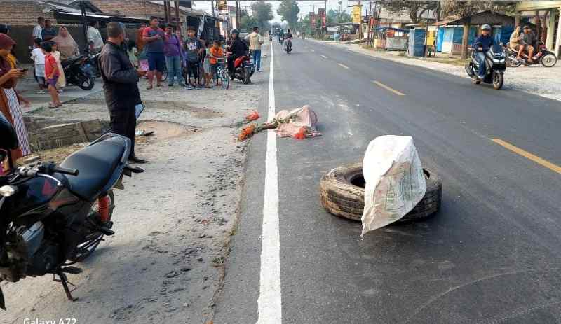 Sat Lantas Polres Sergai Tangani Kecelakaan Tabrak Lari di Jalinsum Medan – Tebing Tinggi Sat Lantas Polres Sergai Tangani Kecelakaan Tabrak Lari di Jalinsum Medan – Tebing Tinggi