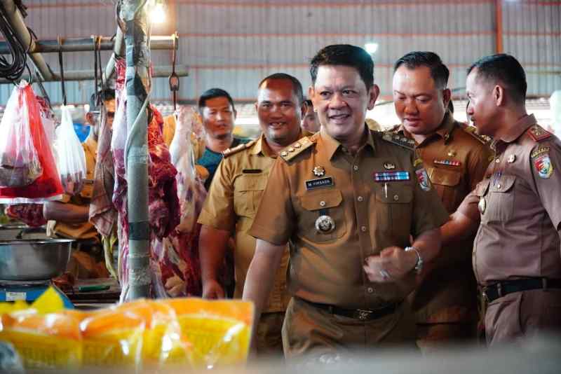 Jelang Ramadhan, Pj. Bupati Monitoring Pasar Tradisional Jelang Ramadhan, Pj. Bupati Monitoring Pasar Tradisional