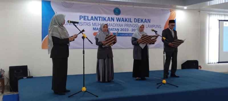 Ns.Arena Lestari Lantik Tiga Wakil Dekan Umpri Ns.Arena Lestari Lantik Tiga Wakil Dekan Umpri