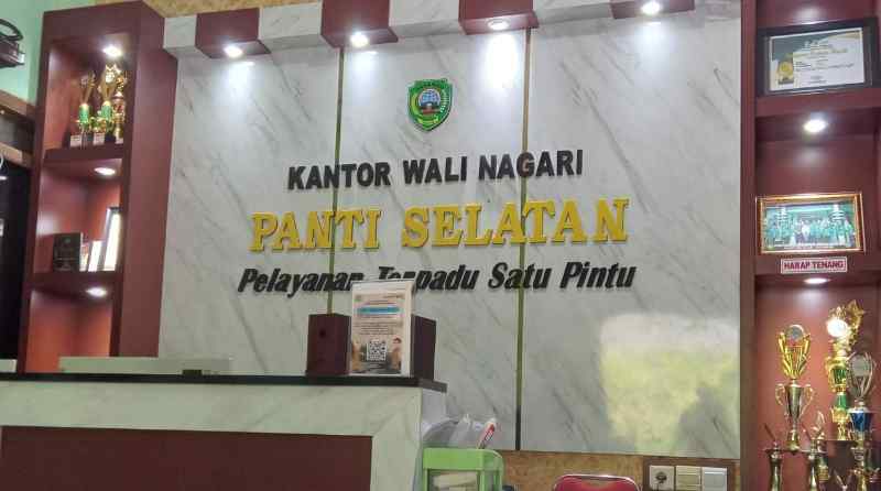 Unjuk Taring, Wali Nagari Panti Selatan Renovasi Ruang Kerjanya Unjuk Taring, Wali Nagari Panti Selatan Renovasi Ruang Kerjanya