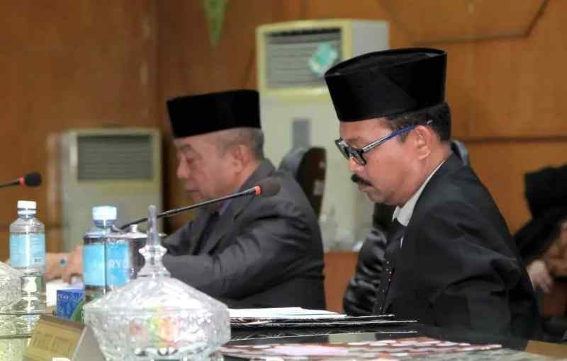Sidang Paripurna DPRK Aceh Tamiang, Persetujuan Penetapan Rancangan Qanun Sidang Paripurna DPRK Aceh Tamiang, Persetujuan Penetapan Rancangan Qanun