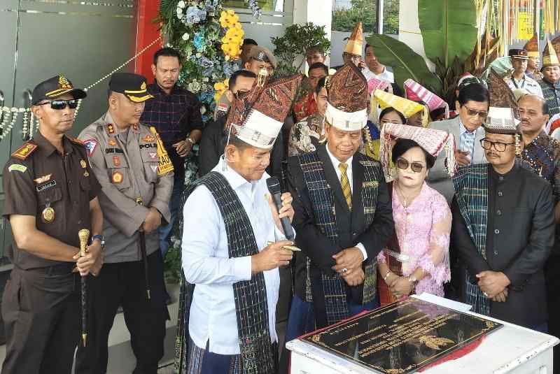 Kapolres Hadiri Peresmian Gedung Baru RSUD Tn. Rondahaim Pematang Raya Kapolres Hadiri Peresmian Gedung Baru RSUD Tn. Rondahaim Pematang Raya