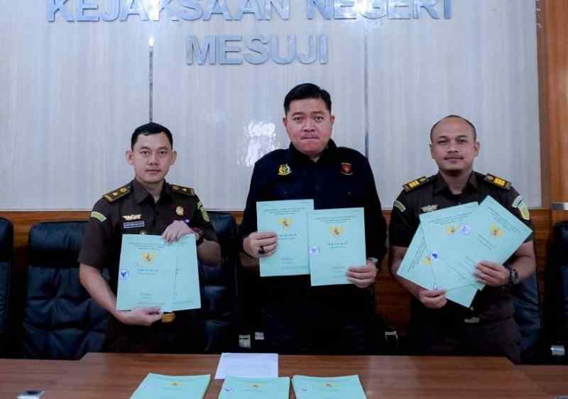 Kejari Mesuji Selidiki Dugaan Korupsi Pengalihan Tanah Milik Desa Kejari Mesuji Selidiki Dugaan Korupsi Pengalihan Tanah Milik Desa