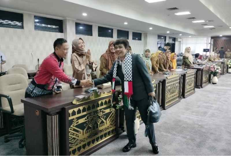 DPRD Bersama Disdik dan BKD Lampung, Segera Bersurat ke Kementerian Pendidikan DPRD Bersama Disdik dan BKD Lampung, Segera Bersurat ke Kementerian Pendidikan