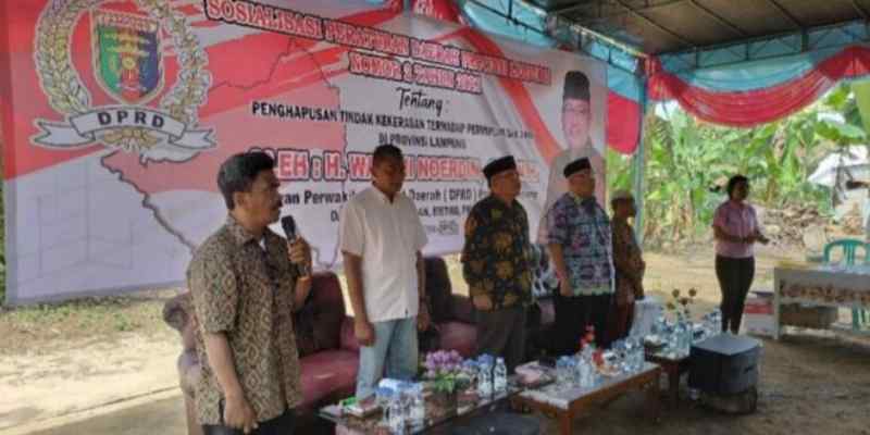 Anggota DPRD Watoni: Edukasi Hukum Kaum Perempuan Pesawaran Anggota DPRD Watoni: Edukasi Hukum Kaum Perempuan Pesawaran