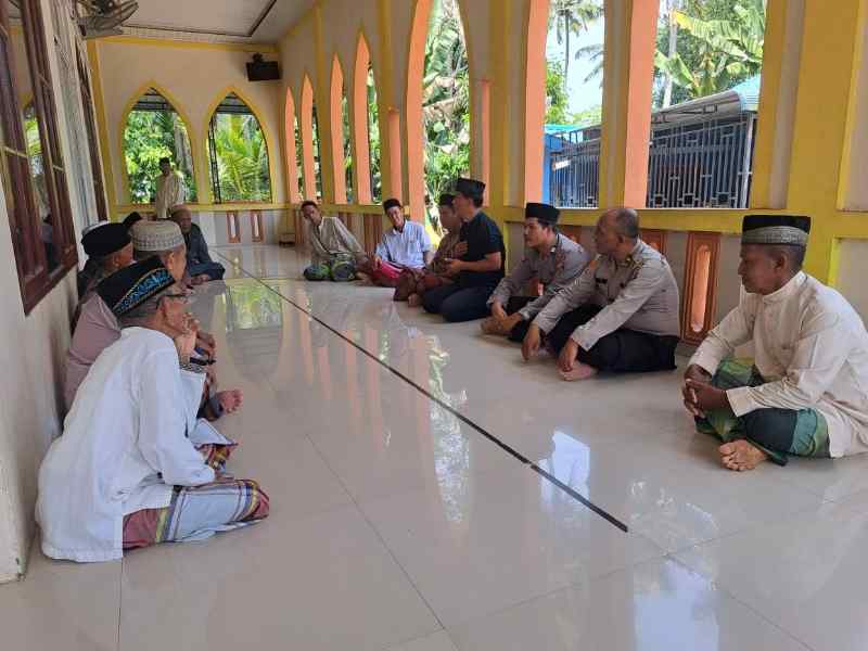 Jumat Curhat Polsek Teluk Mengkudu, Meningkatkan Kesadaran Masyarakat Jumat Curhat Polsek Teluk Mengkudu, Meningkatkan Kesadaran Masyarakat