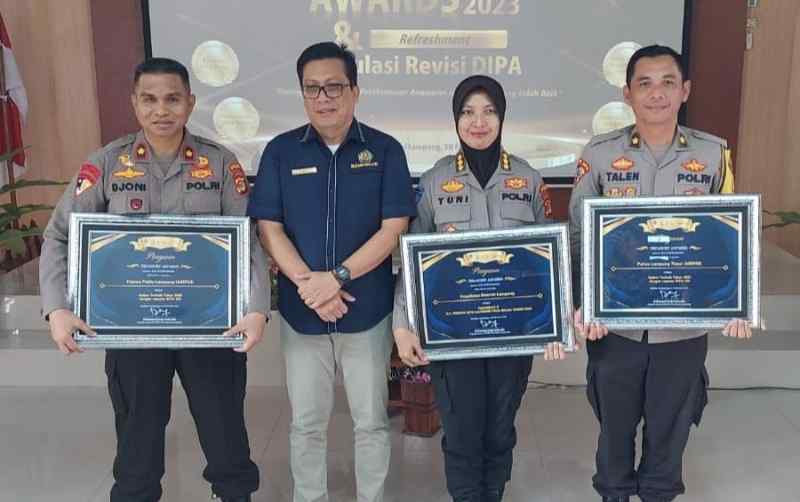 Yanma Polda Lampung Satker Terbaik Capaian IKPA Terima Penghargaan dari Kanwil DJPb Yanma Polda Lampung Satker Terbaik Capaian IKPA Terima Penghargaan dari Kanwil DJPb