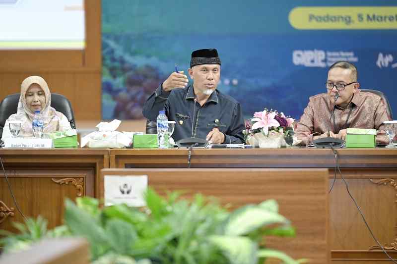 Mahyeldi dan TPID Gelar HLM serta Siapkan Strategi 4K Kendalikan Inflasi Selama Ramadan dan Idulfitri Mahyeldi dan TPID Gelar HLM serta Siapkan Strategi 4K Kendalikan Inflasi Selama Ramadan dan Idulfitri