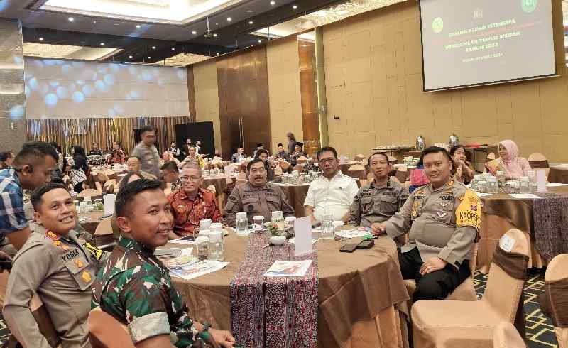 Kapolres dan Elit Forkopimda Simalungun Hadiri Sidang Istimewa Pengadilan Tinggi Medan Kapolres dan Elit Forkopimda Simalungun Hadiri Sidang Istimewa Pengadilan Tinggi Medan