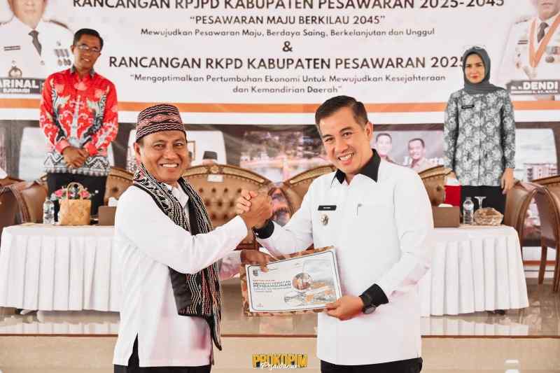 Musrenbang Bersama Pemprov Lampung, Bupati Pesawaran Ingin Pembangunan Secara Merata Musrenbang Bersama Pemprov Lampung, Bupati Pesawaran Ingin Pembangunan Secara Merata