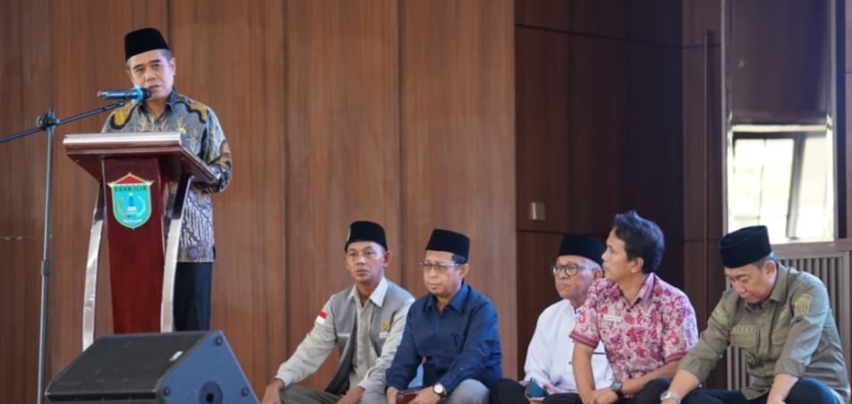 Usai Buka Pengajian Rutin Bulanan, Wabup Ardani Mengucapkan Selamat Menunaikan Ibadah Puasa Usai Buka Pengajian Rutin Bulanan, Wabup Ardani Mengucapkan Selamat Menunaikan Ibadah Puasa