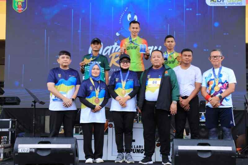 Gubernur Arinal Lepas Peserta WaterDay Run dalam Rangka Memperingati Hari Air Sedunia 2024 Gubernur Arinal Lepas Peserta WaterDay Run dalam Rangka Memperingati Hari Air Sedunia 2024
