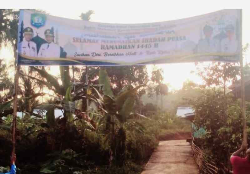 Warga Bukit Makmur Sambut Gembira Datangnya Bulan Ramadhan 1445.H Warga Bukit Makmur Sambut Gembira Datangnya Bulan Ramadhan 1445.H