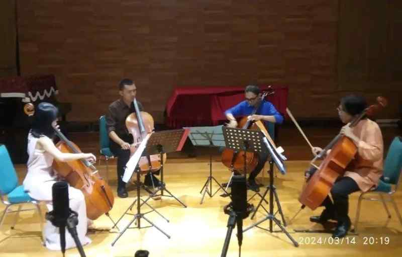 Konser Jogja Cello Kwartet Sibir Penonton Semarang Konser Jogja Cello Kwartet Sibir Penonton Semarang