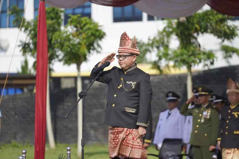 Pj Bupati Sulpakar Inspektur Upacara Hari Jadi ke-60 Provinsi Lampung, HUT Satpol PP ke-74 & HUT ke-62 Satlimas Pj Bupati Sulpakar Inspektur Upacara Hari Jadi ke-60 Provinsi Lampung, HUT Satpol PP ke-74 & HUT ke-62 Satlimas