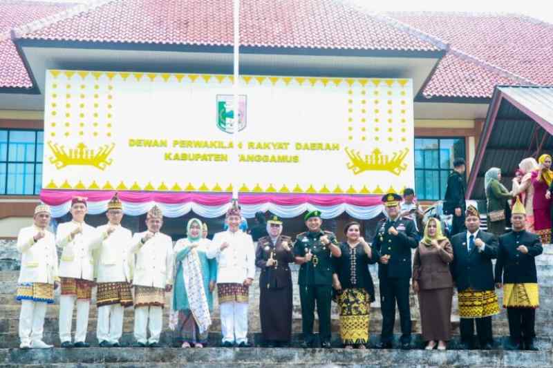 DPRD Gelar Rapat Paripurna Istimewa HUT Kabupaten Tanggamus Ke-27 DPRD Gelar Rapat Paripurna Istimewa HUT Kabupaten Tanggamus Ke-27