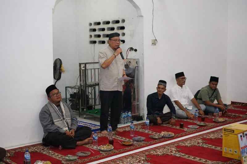 Sekda Asahan Pimpin Tim Safari Ramadhan Kunjungi Desa Tanjung Asri Sekda Asahan Pimpin Tim Safari Ramadhan Kunjungi Desa Tanjung Asri