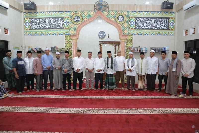 Bupati Asahan Safari Ramadhan di Masjid Al-Ikhlas Desa Tanjung Alam Bupati Asahan Safari Ramadhan di Masjid Al-Ikhlas Desa Tanjung Alam