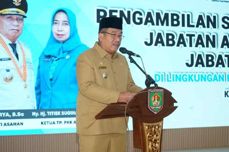 Wabup Asahan Lantik Pejabat Administrator dan Pejabat Pengawas Wabup Asahan Lantik Pejabat Administrator dan Pejabat Pengawas