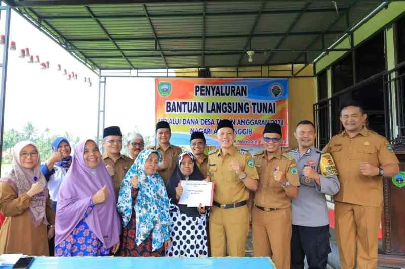 Bersama Wali Nagari, Sabar AS Lanjutkan Program Berpihak ke Rakyat Bersama Wali Nagari, Sabar AS Lanjutkan Program Berpihak ke Rakyat