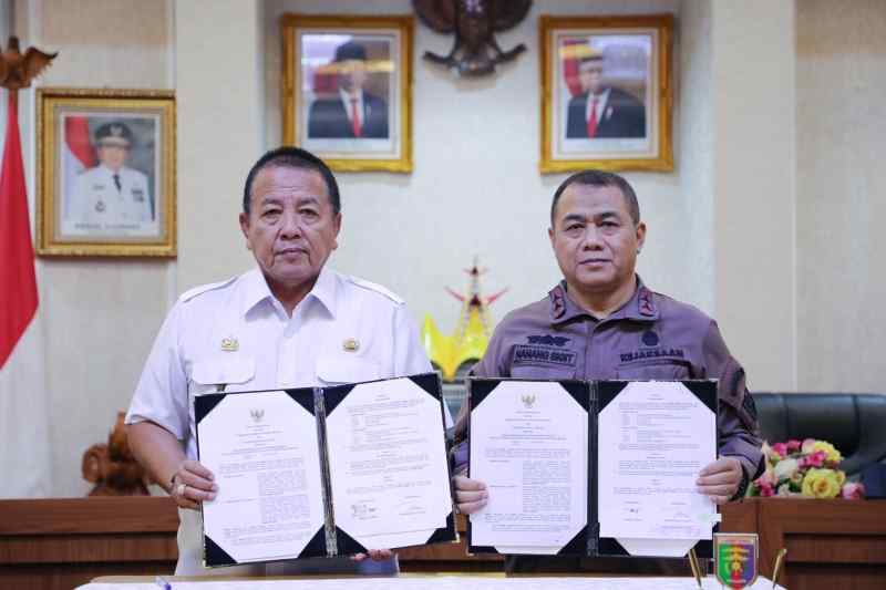 Gubernur Arinal dan Kajati Tandatangani MoU untuk Meningkatkan Pencegahan Pelanggaran Hukum Gubernur Arinal dan Kajati Tandatangani MoU untuk Meningkatkan Pencegahan Pelanggaran Hukum